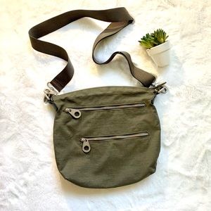 Baggallini Olive green crossbody Bag